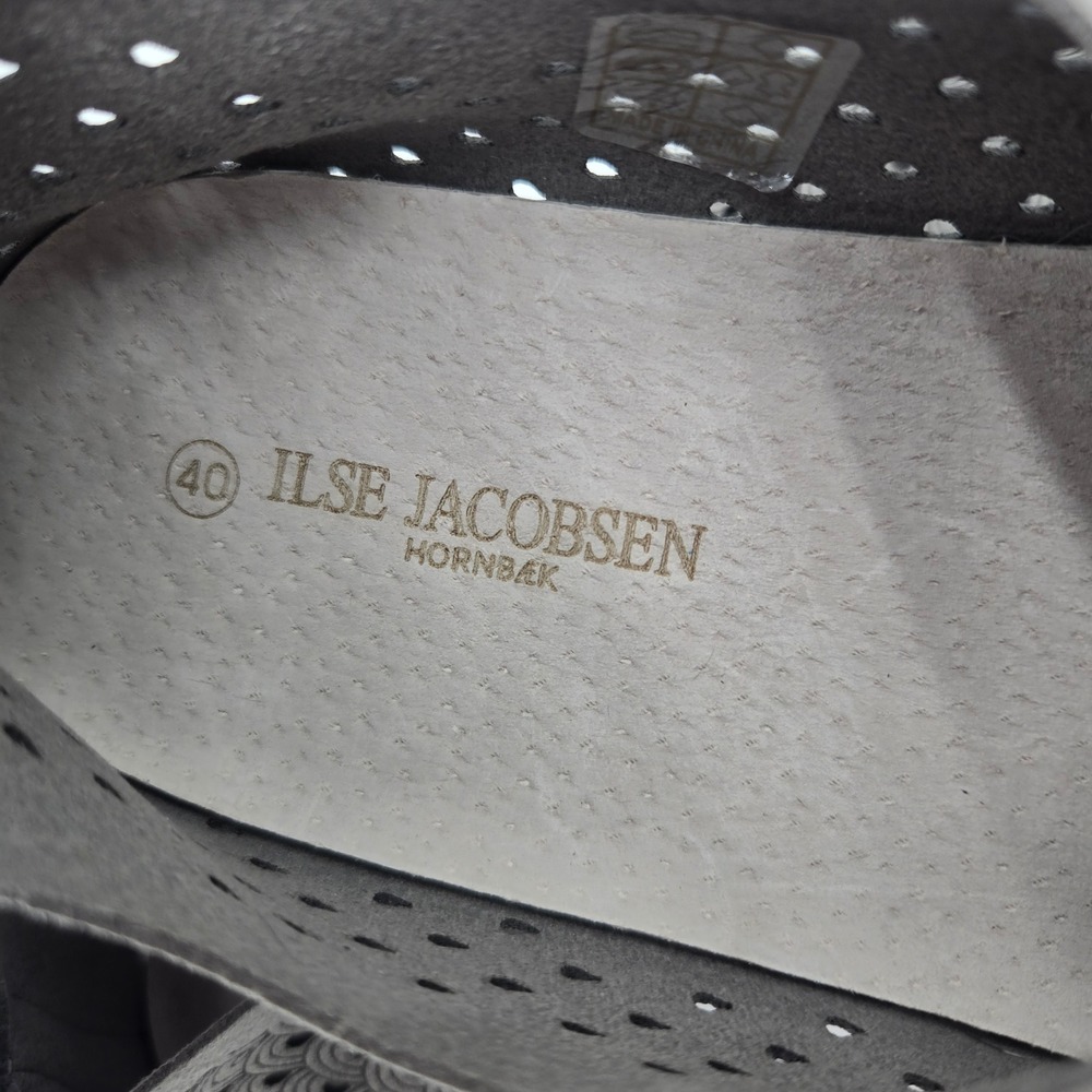 Ilse Jacobsen Tulip 139 Grey Perforated Slip On Sneakers Womens 40 Flats EUC - Picture 7 of 8